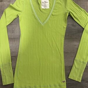 Hollister Women's Lime Green V-Neck Blouse